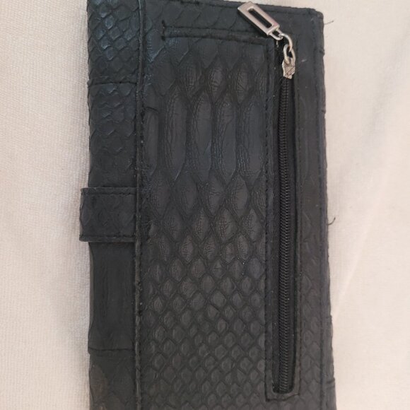Guess Wallet - Picture 2 of 3
